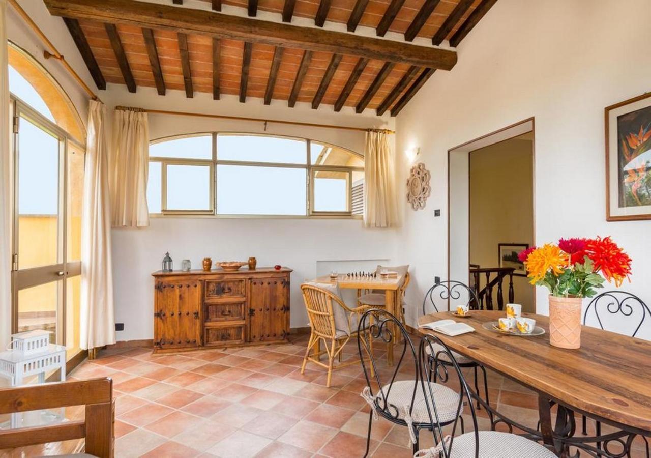 Santa Margherita Vacanze Поджибонси Экстерьер фото